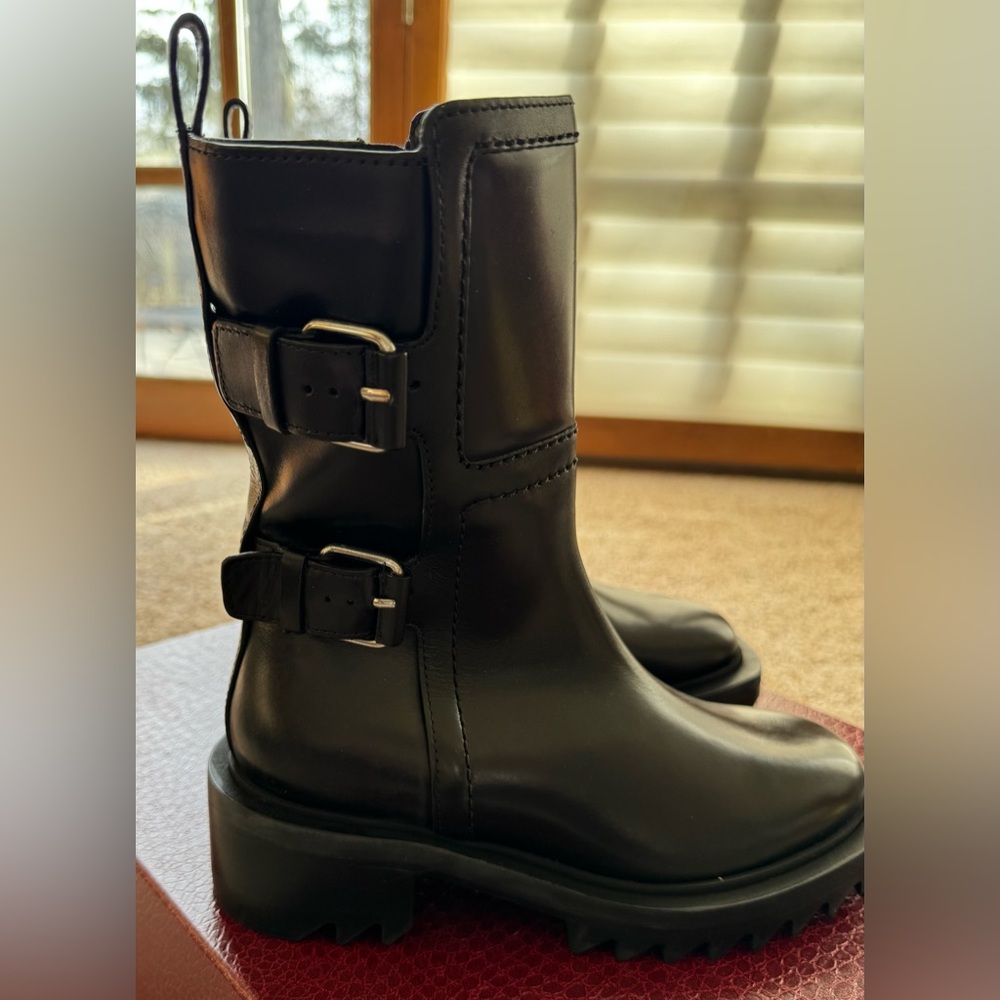 NIB Tamara Mellon Women’s Size 35.5 Black Pertecto 50- Vitello Boots - Picture 10 of 16